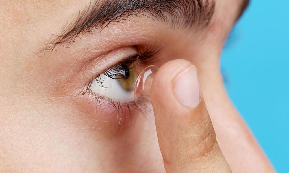 What To Expect During A Contact Lens Fitting