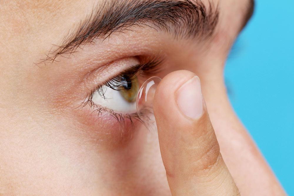 What To Expect During A Contact Lens Fitting